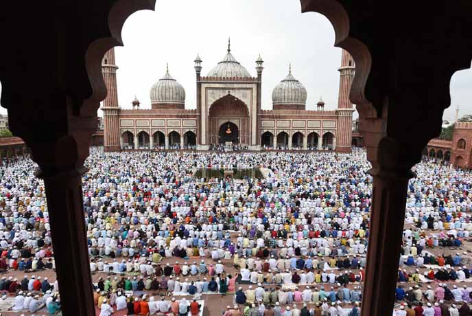 Muslims world over celebrate Id-Al-Fitr